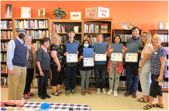 Scholarship winners and librarians
