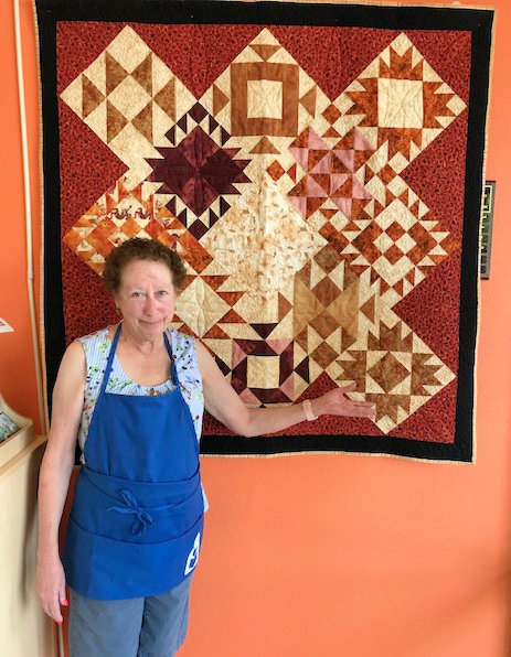 Raffle quilt winner Nona Lane